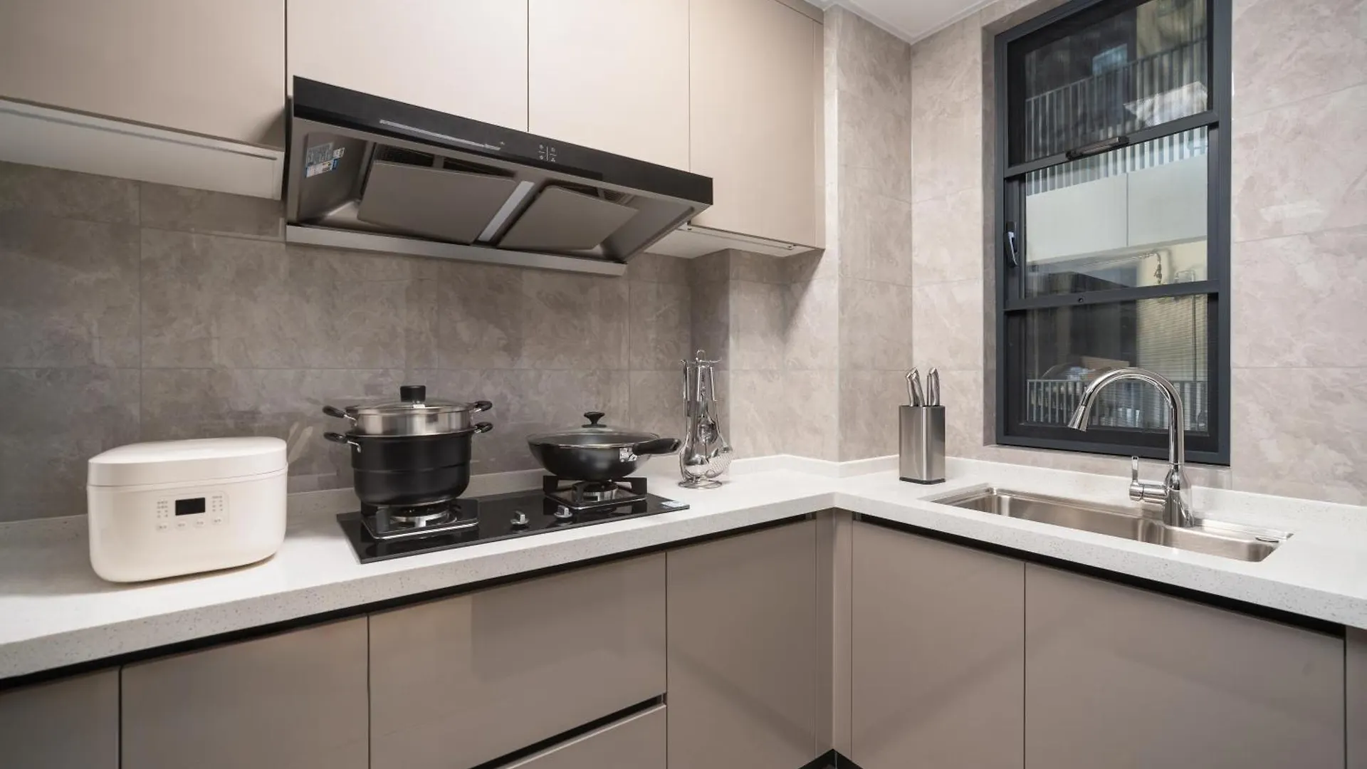 Accommodatie bij particulieren Liangting Boyue Center Serviced Apartment Sanya